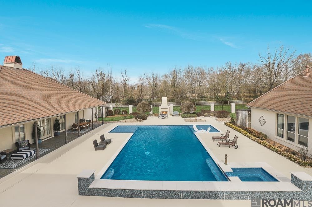 Photo 1 of 54 for 14247 Blackwater Rd, Central LA 70714