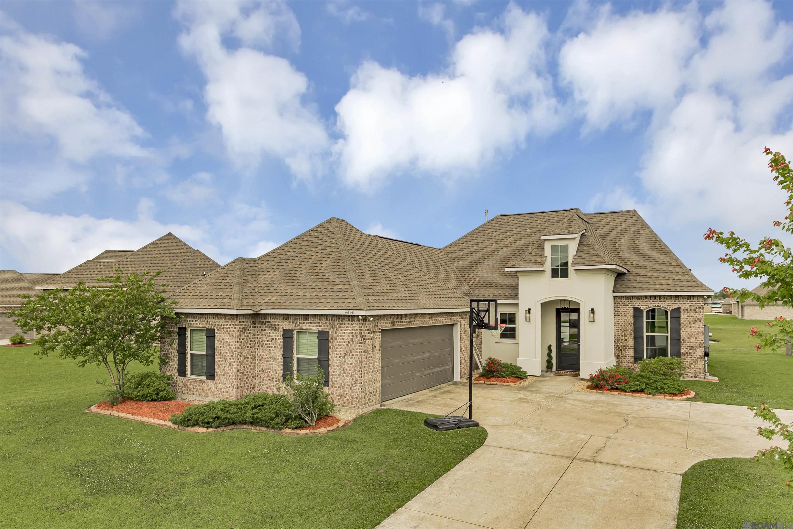 Photo 1 of 23 for 4640 Longwood Dr, Addis LA 70710
