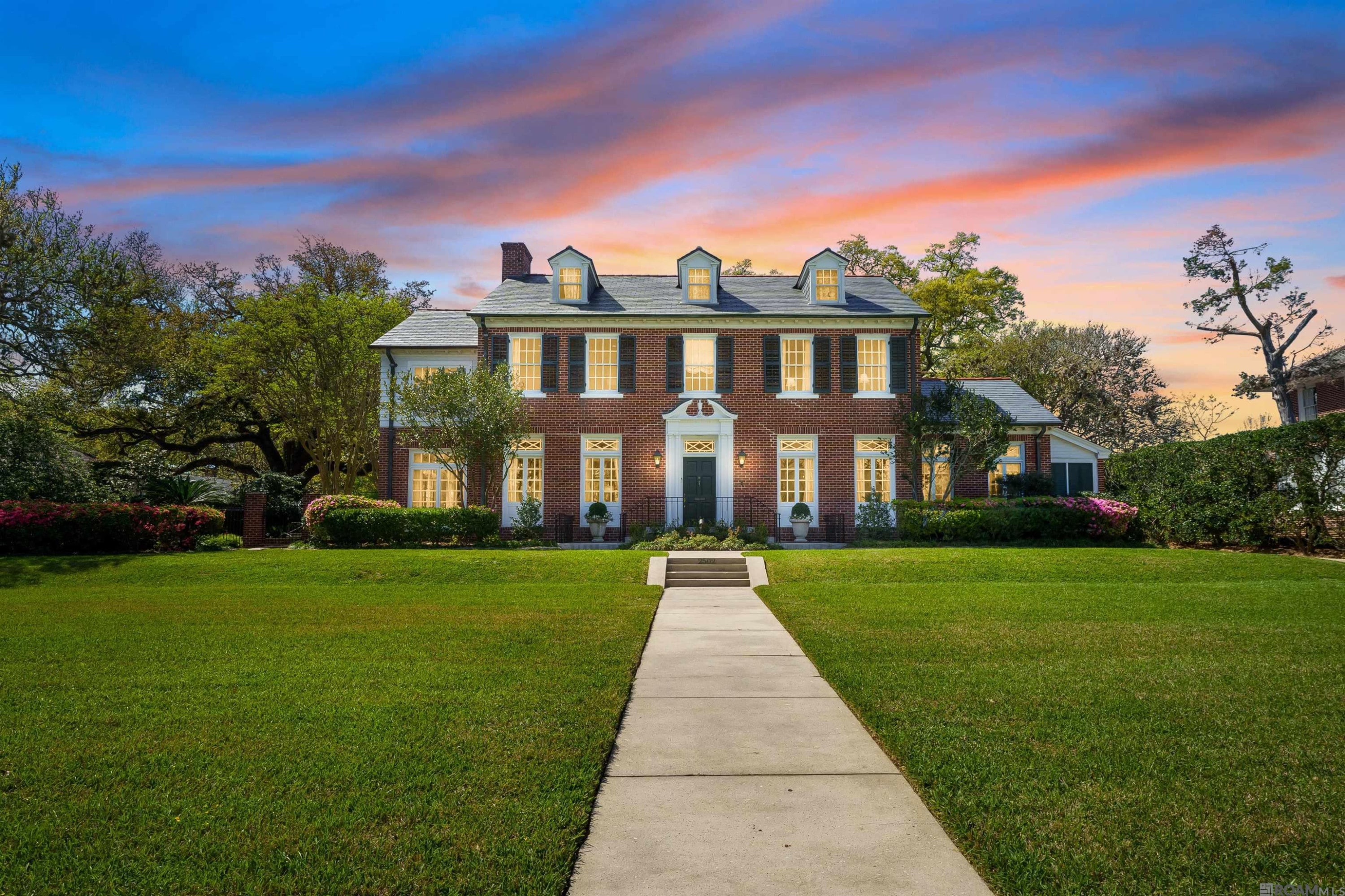 Photo 1 of 57 for 2502 Dalrymple Dr, Baton Rouge LA 70808