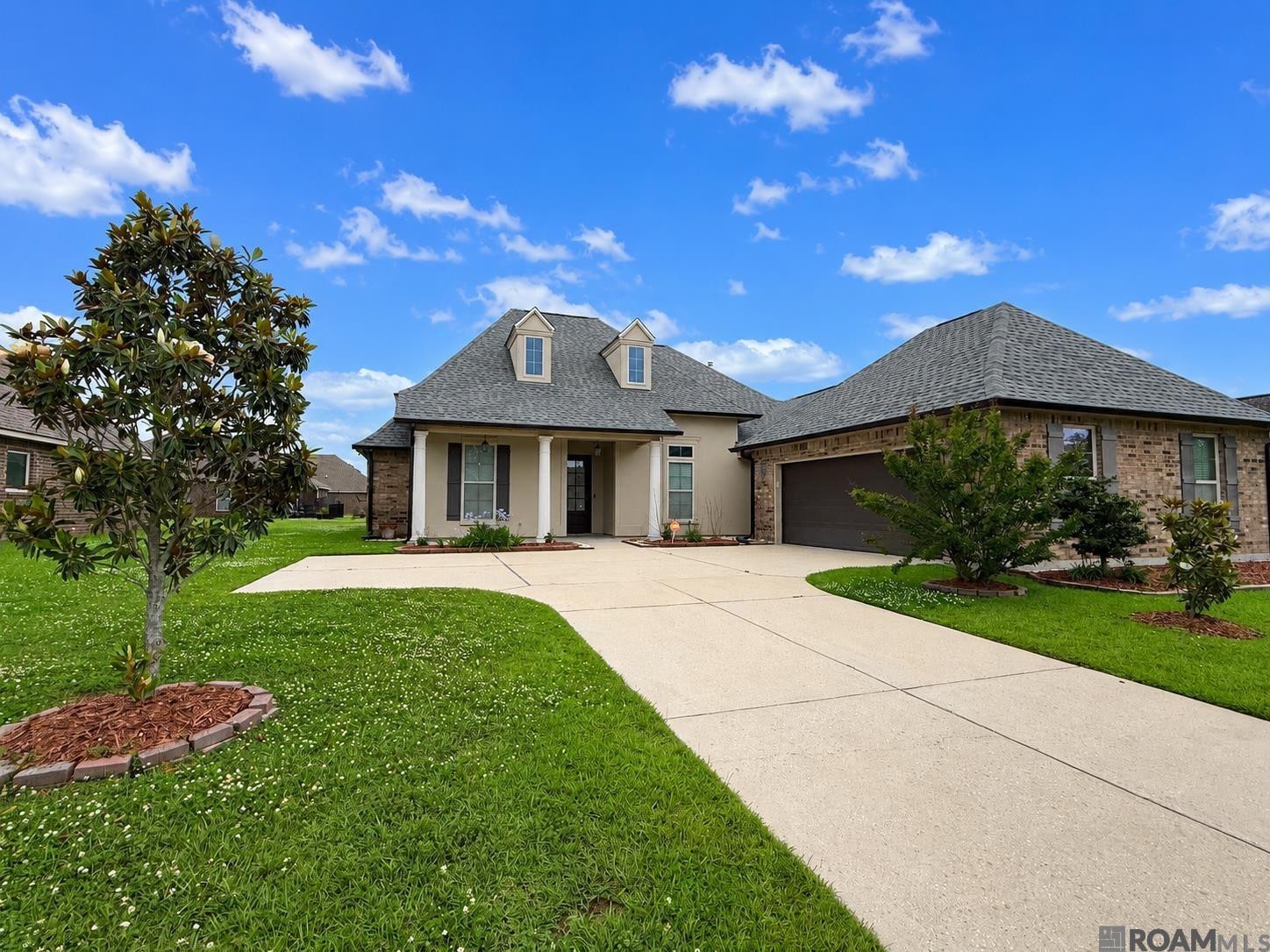 Photo 1 of 33 for 4012 Sandbar Dr, Addis LA 70710