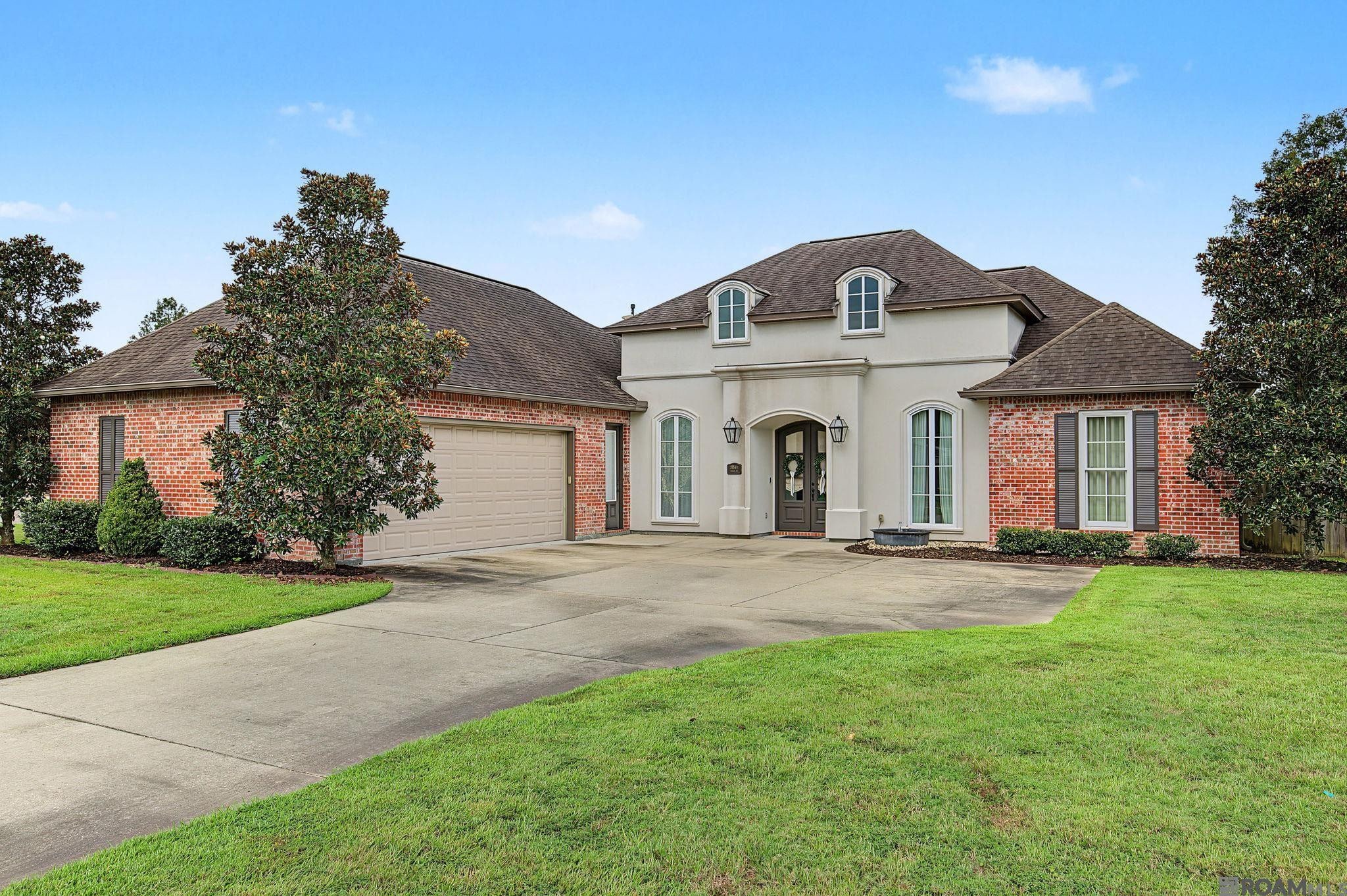 Photo 1 of 36 for 39549 Lakota Ln, Denham Springs LA 70706