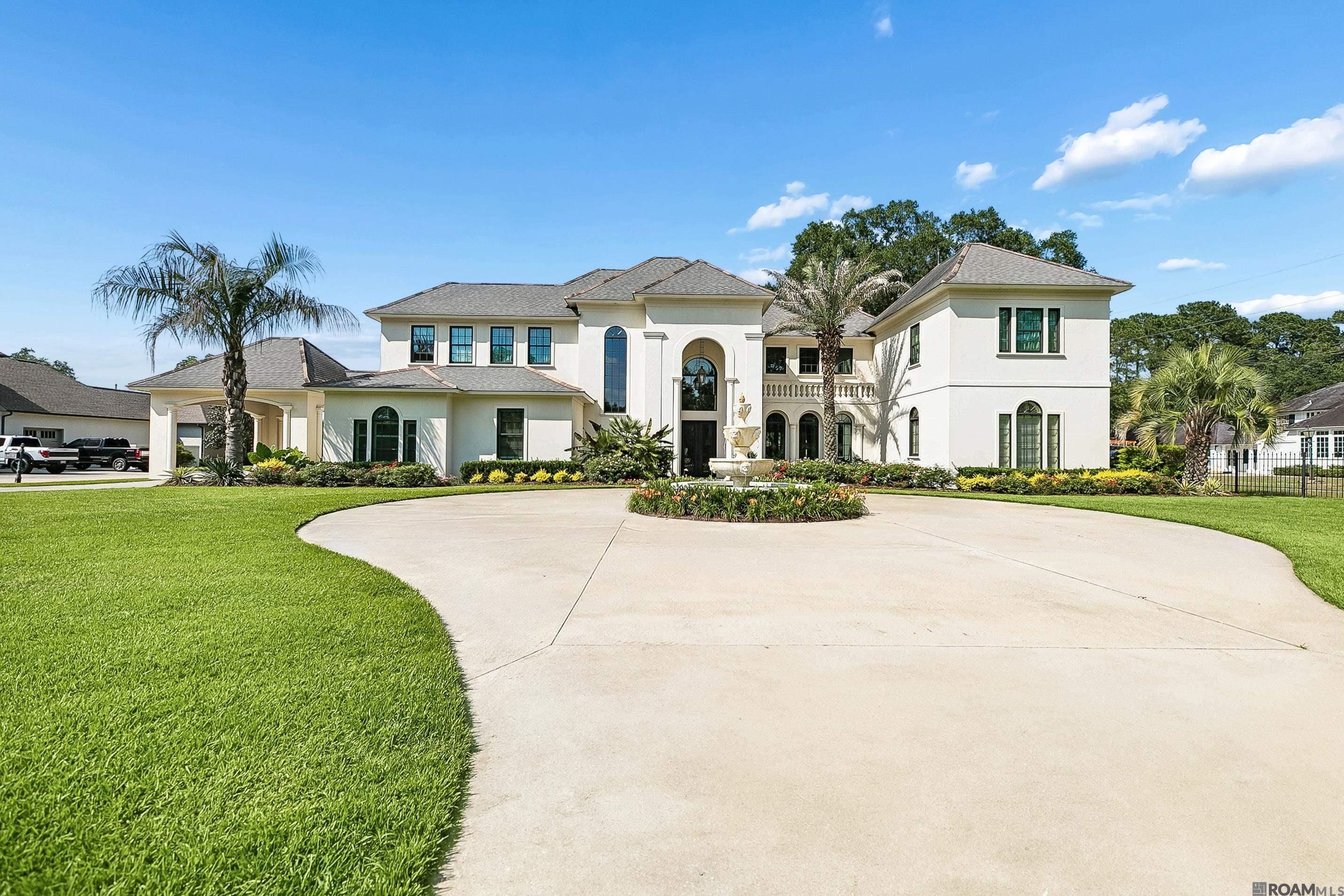 Photo 1 of 60 for 7765 Highland Rd, Baton Rouge LA 70808