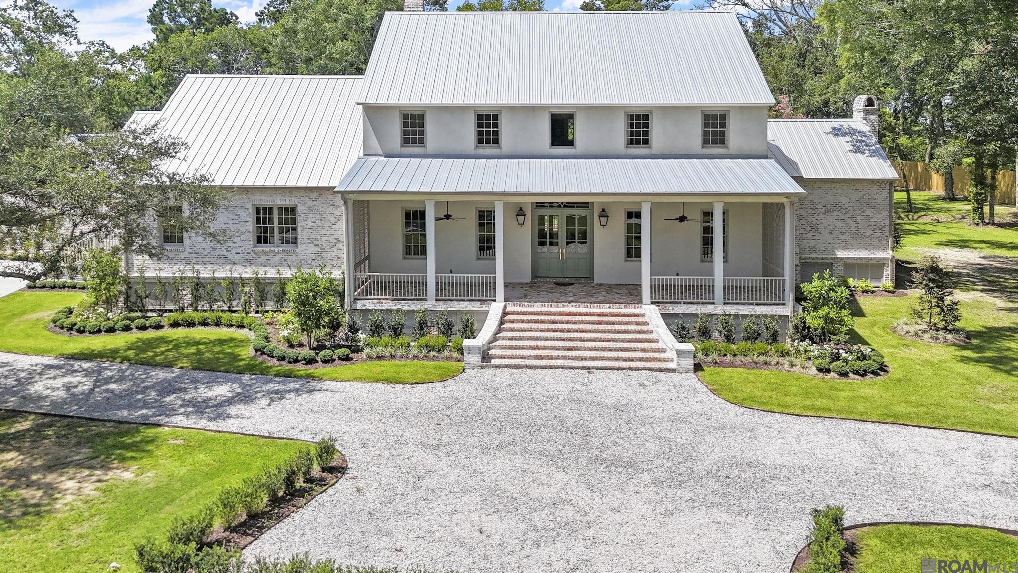 Photo 1 of 60 for 10820 Highland Rd, Baton Rouge LA 70810