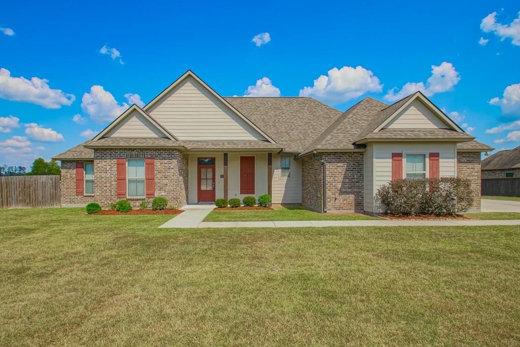 Photo 1 of 42 for 14106 Kaden Creek Drive, Walker LA 70785
