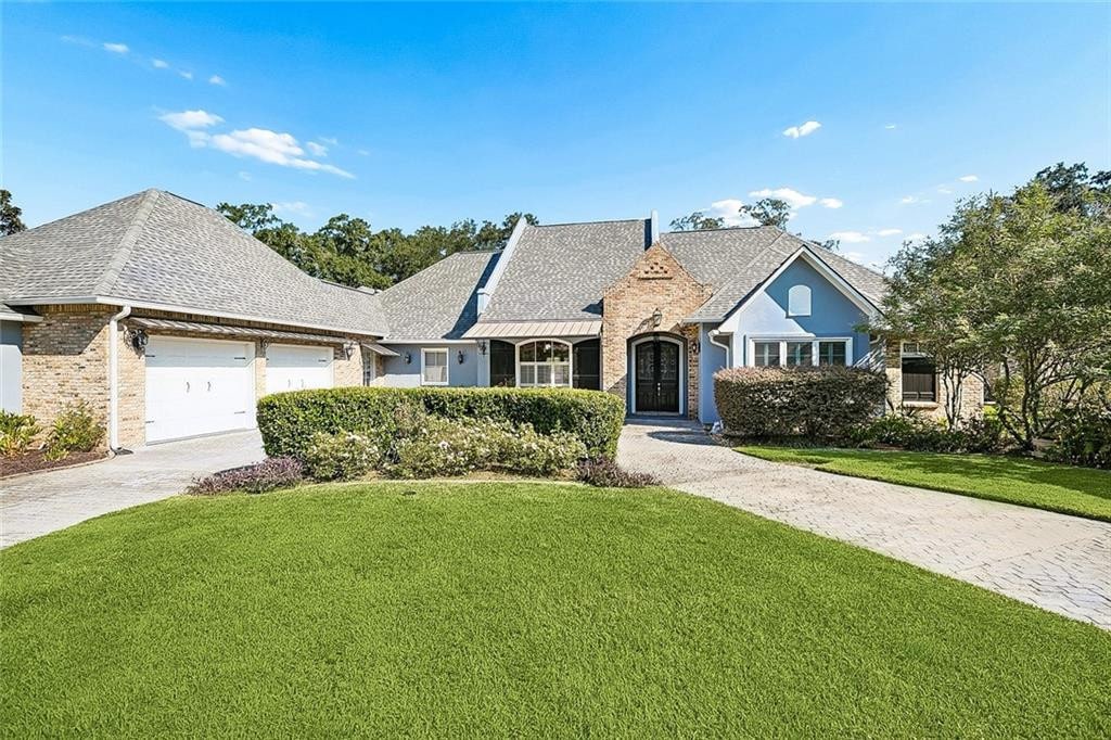 Photo 1 of 43 for 36408 Rue Lamonte Court, Prairieville LA 70769