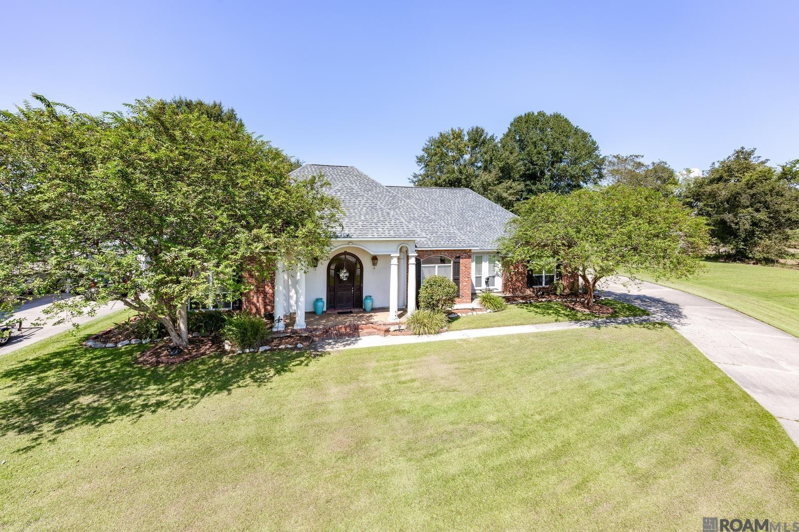Photo 1 of 30 for 4132 Berthelot St, Addis LA 70710