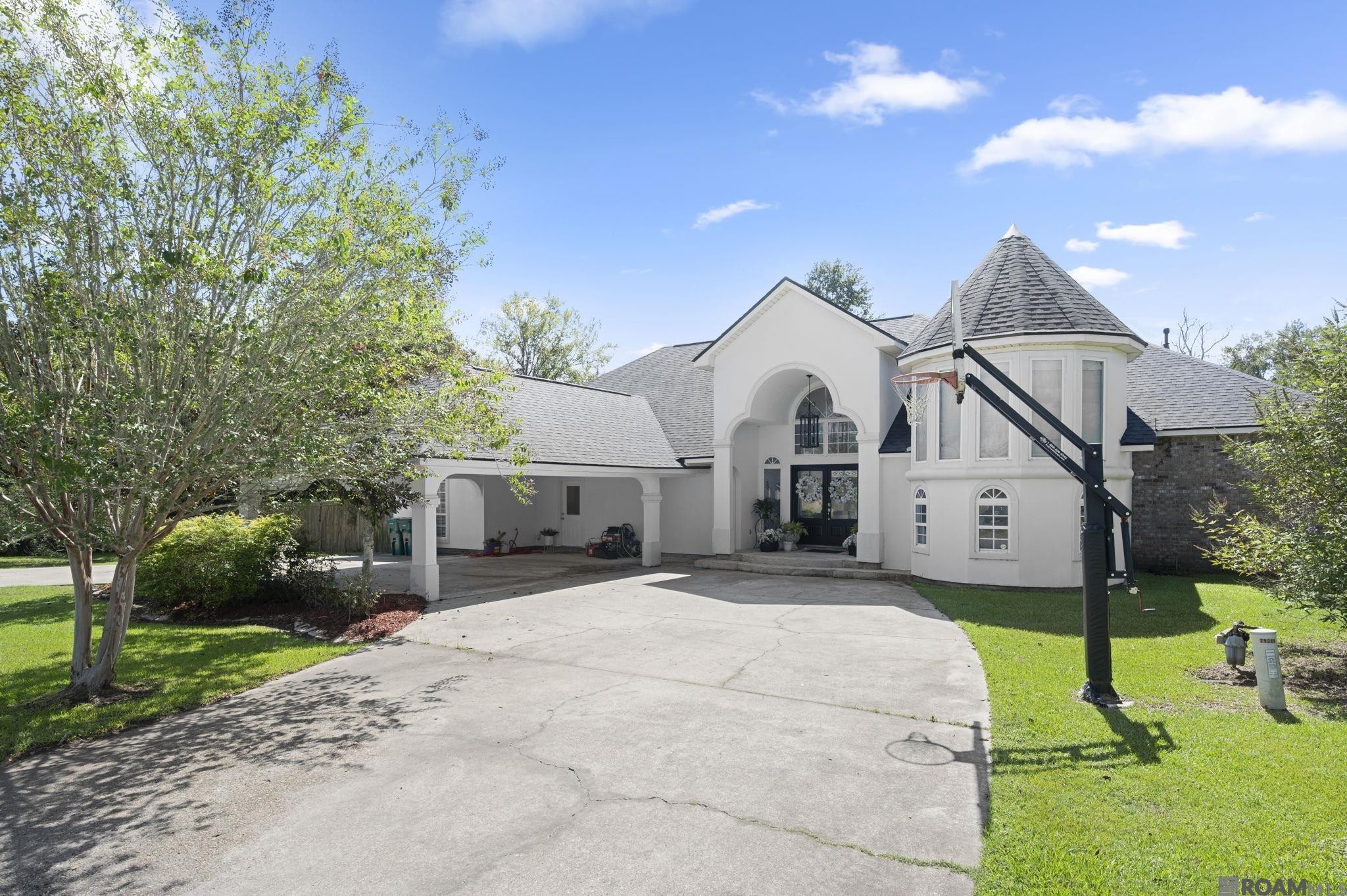 Photo 1 of 35 for 29261 Lexton Ln, Livingston LA 70754