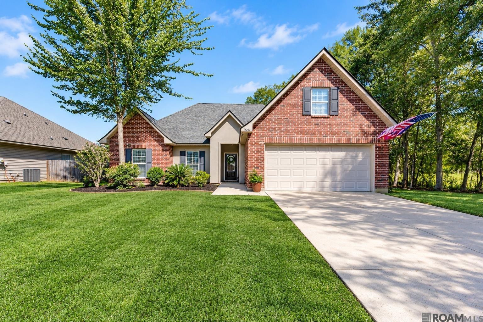 Photo 1 of 30 for 14200 Caribbean Dr, Gonzales LA 70737