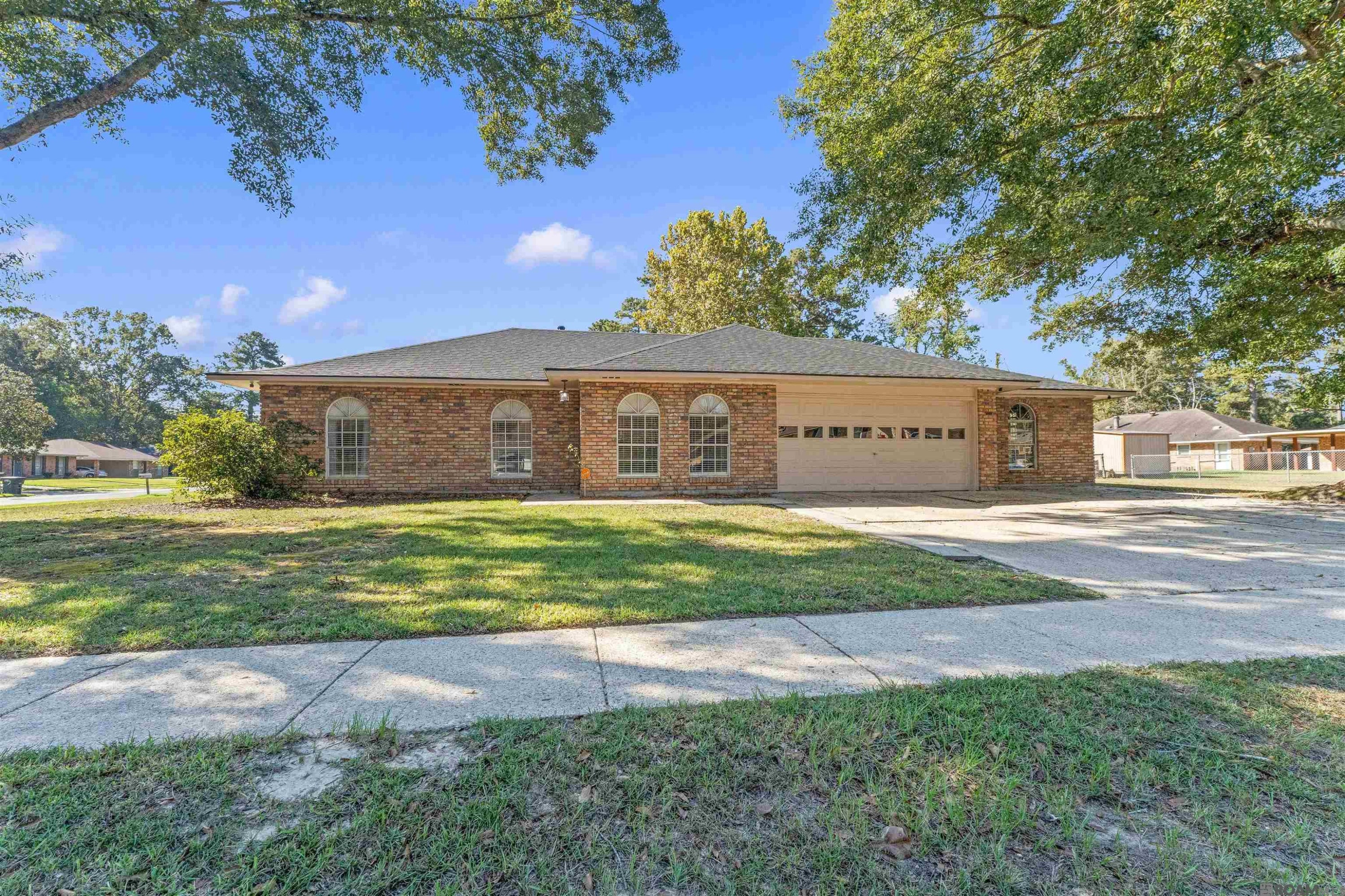 Photo 1 of 23 for 13126 Oleary Ave, Baton Rouge LA 70814