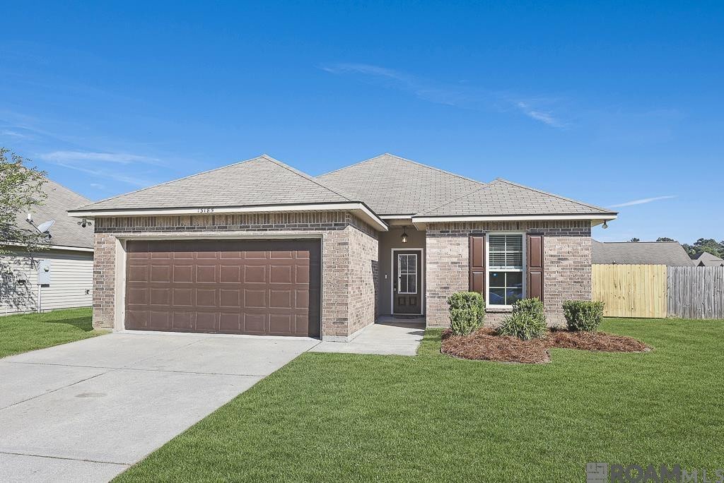 Photo 1 of 20 for 13185 Ribbonwood Dr, Denham Springs LA 70726