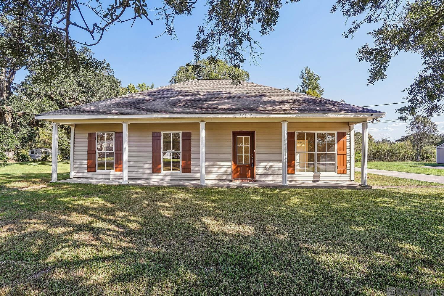 Photo 1 of 16 for 39468 Germany Rd, Prairieville LA 70769