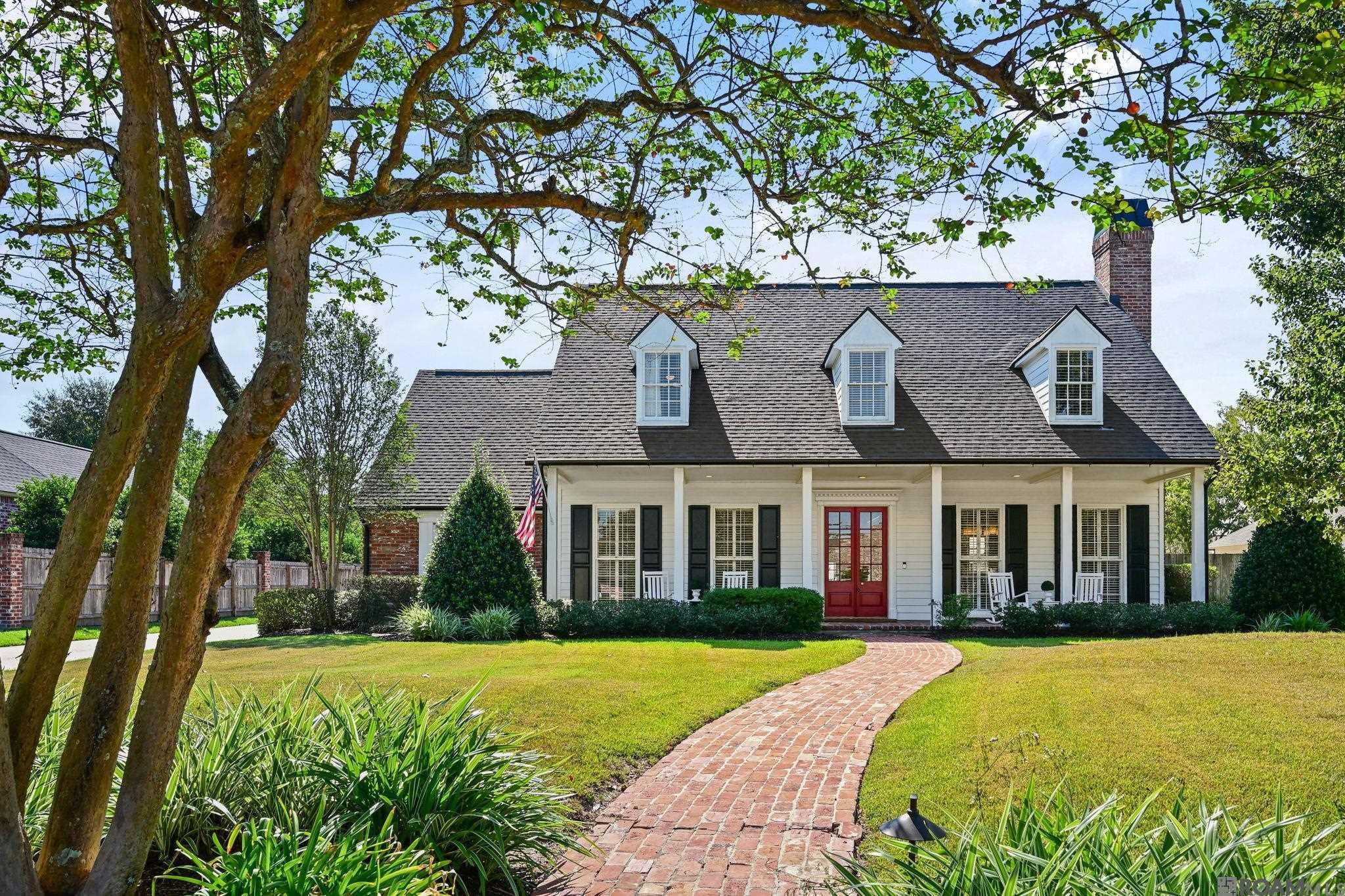 Photo 1 of 40 for 17503 W Muirfield Dr, Baton Rouge LA 70810