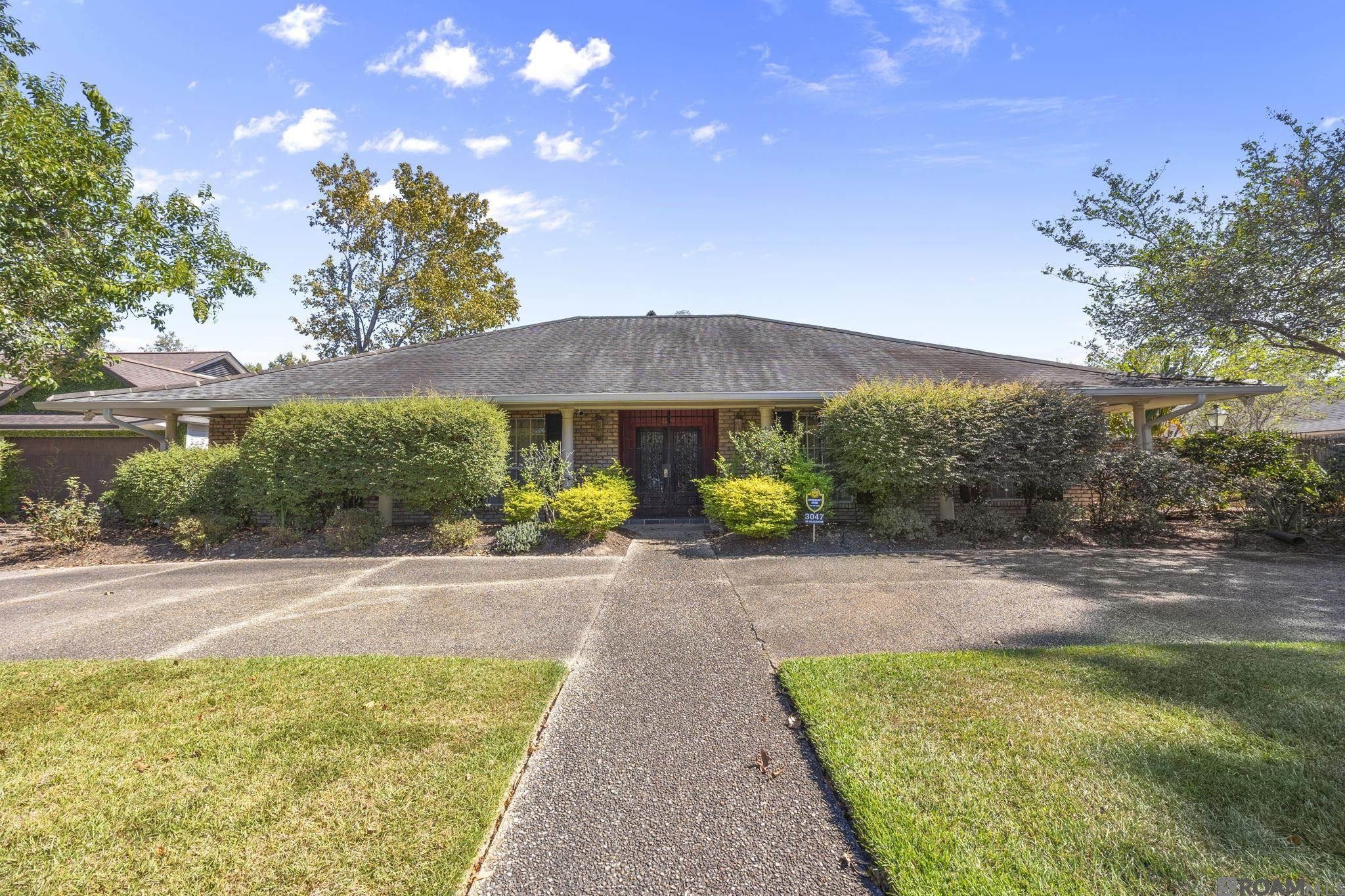 Photo 1 of 41 for 3047 Brandywine Dr, Baton Rouge LA 70808