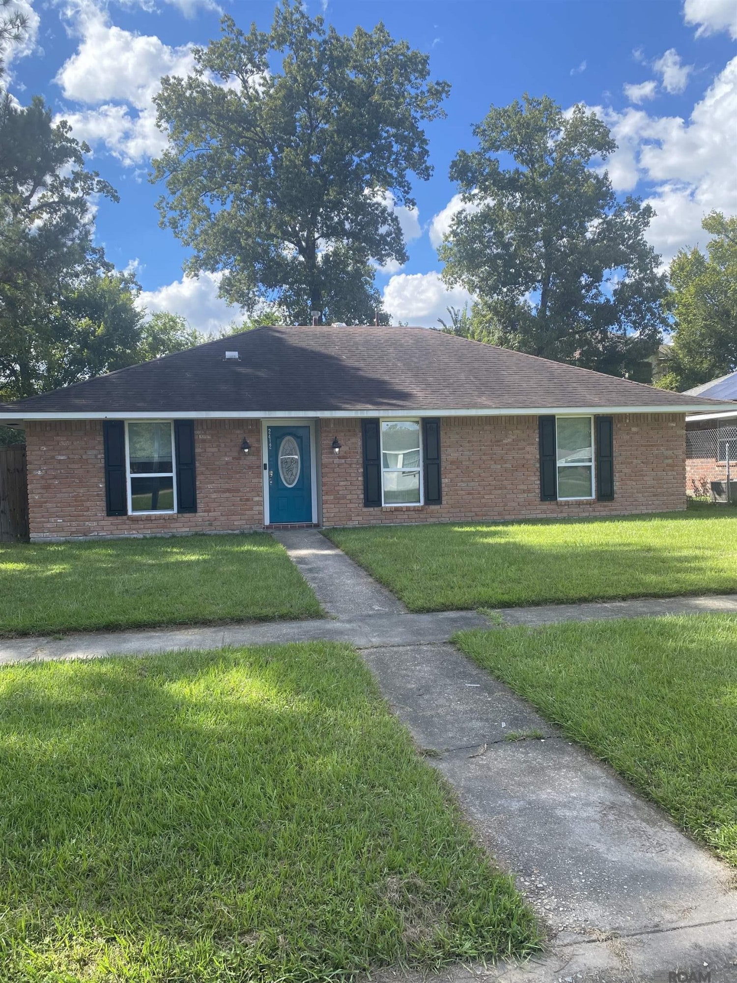 Photo 1 of 7 for 2412 Godfrey Dr, Baton Rouge LA 70816