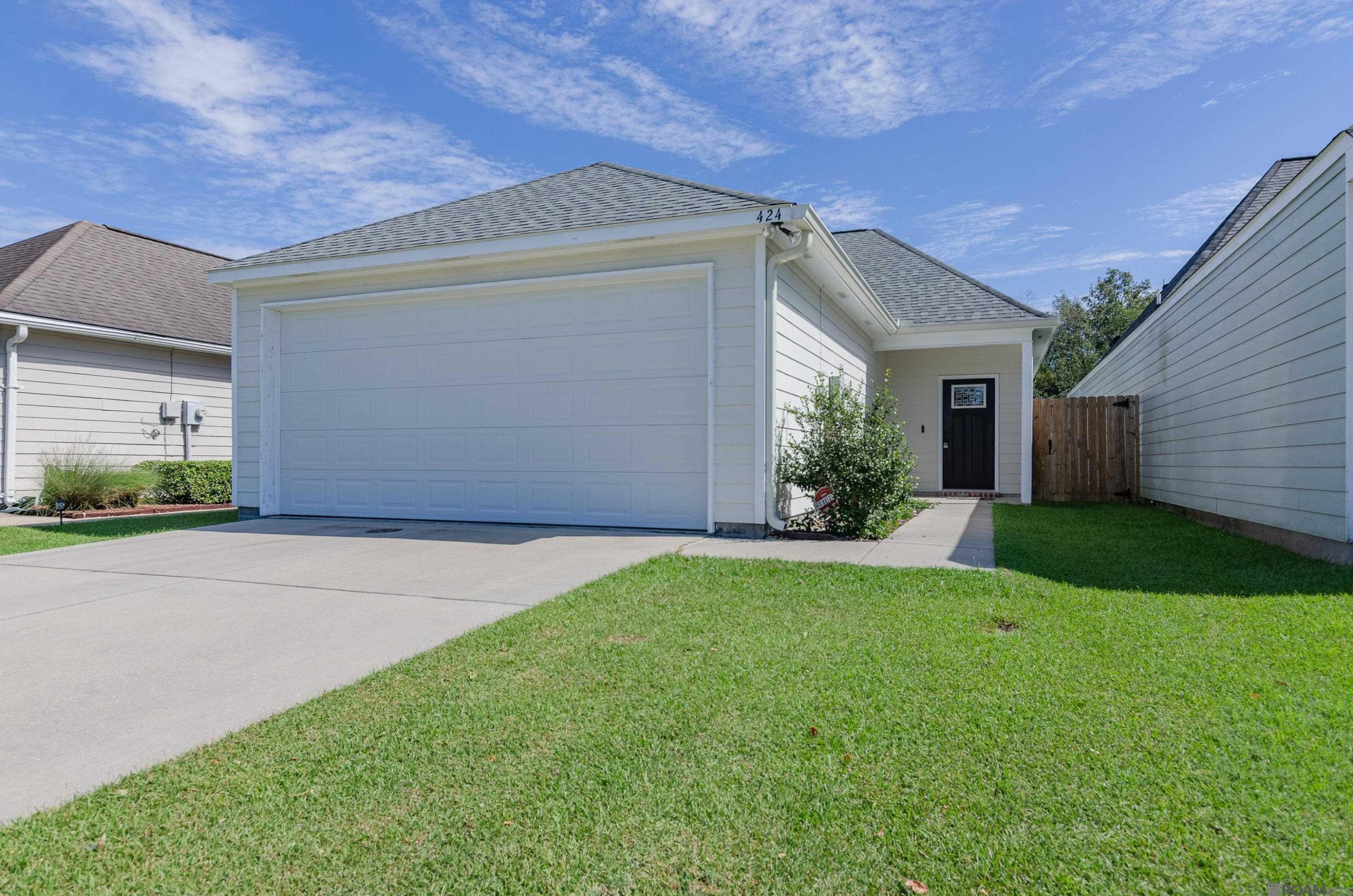 Photo 1 of 19 for 424 Iberville Ave, Gonzales LA 70737