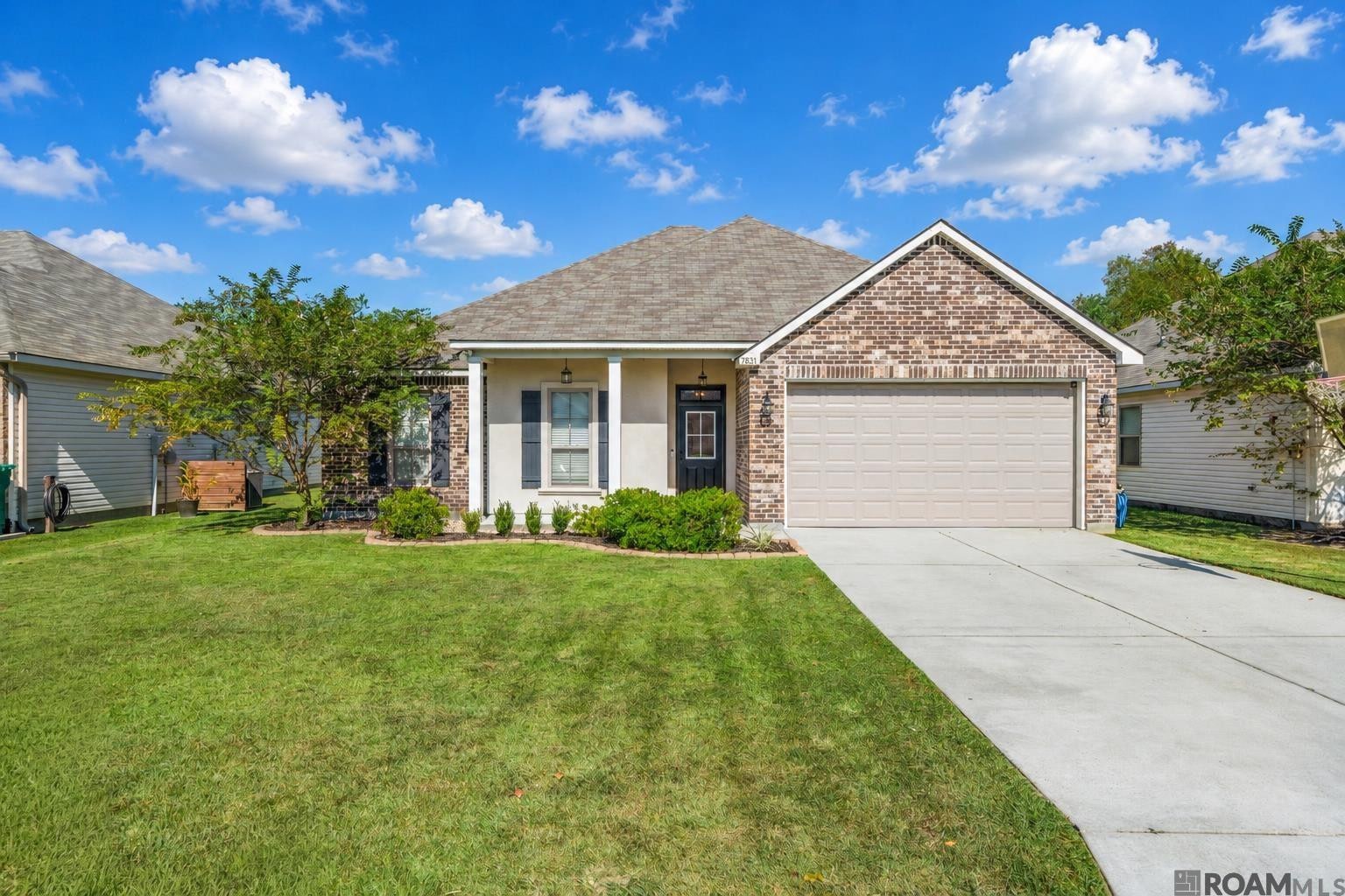 Photo 1 of 29 for 7831 High Eagle Ct, Denham Springs LA 70706