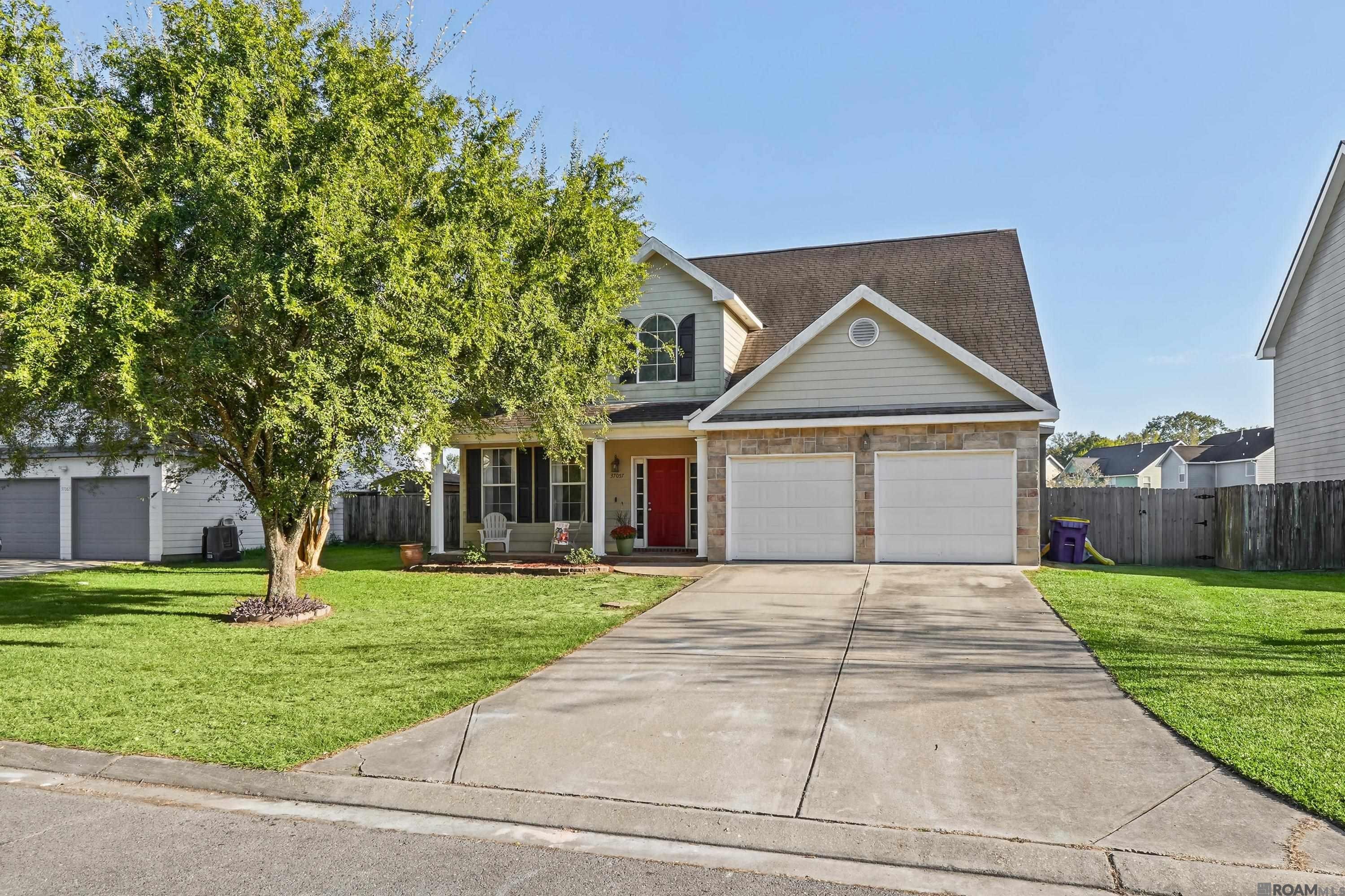 Photo 1 of 21 for 37057 Agnes Webb Ave, Prairieville LA 70769