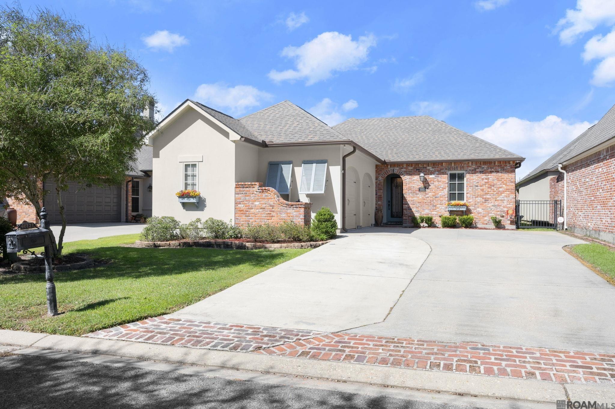 Photo 1 of 53 for 40123 Pelican Roost Drive, Gonzales LA 70737
