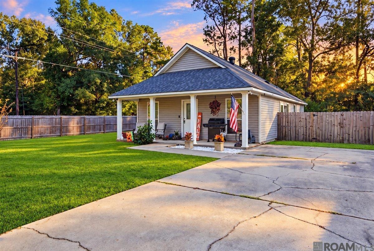 Photo 1 of 12 for 30774 Adagio Ln, Albany LA 70711
