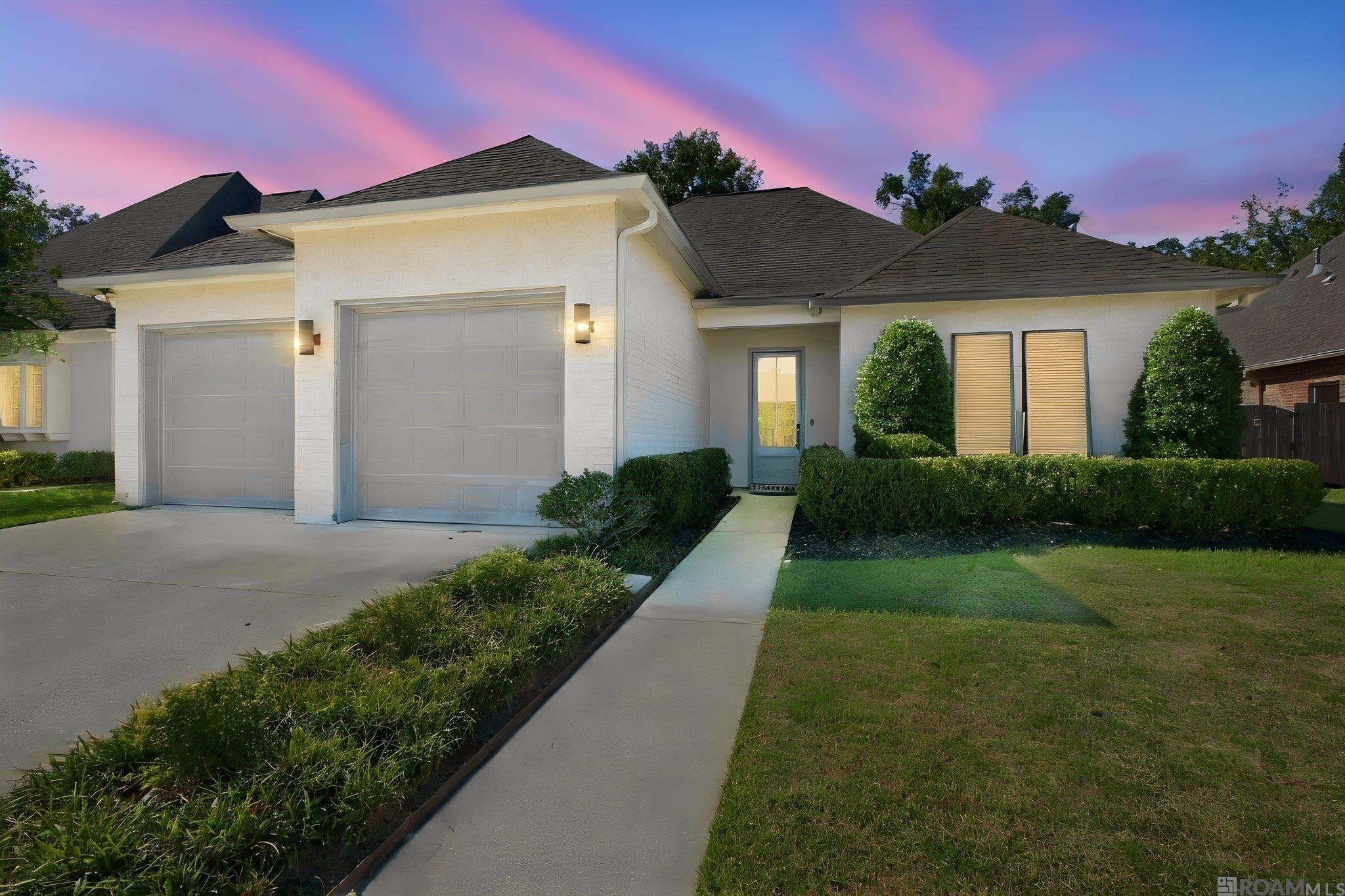 Photo 1 of 34 for 5908 Parkknoll Place Dr, Baton Rouge LA 70816