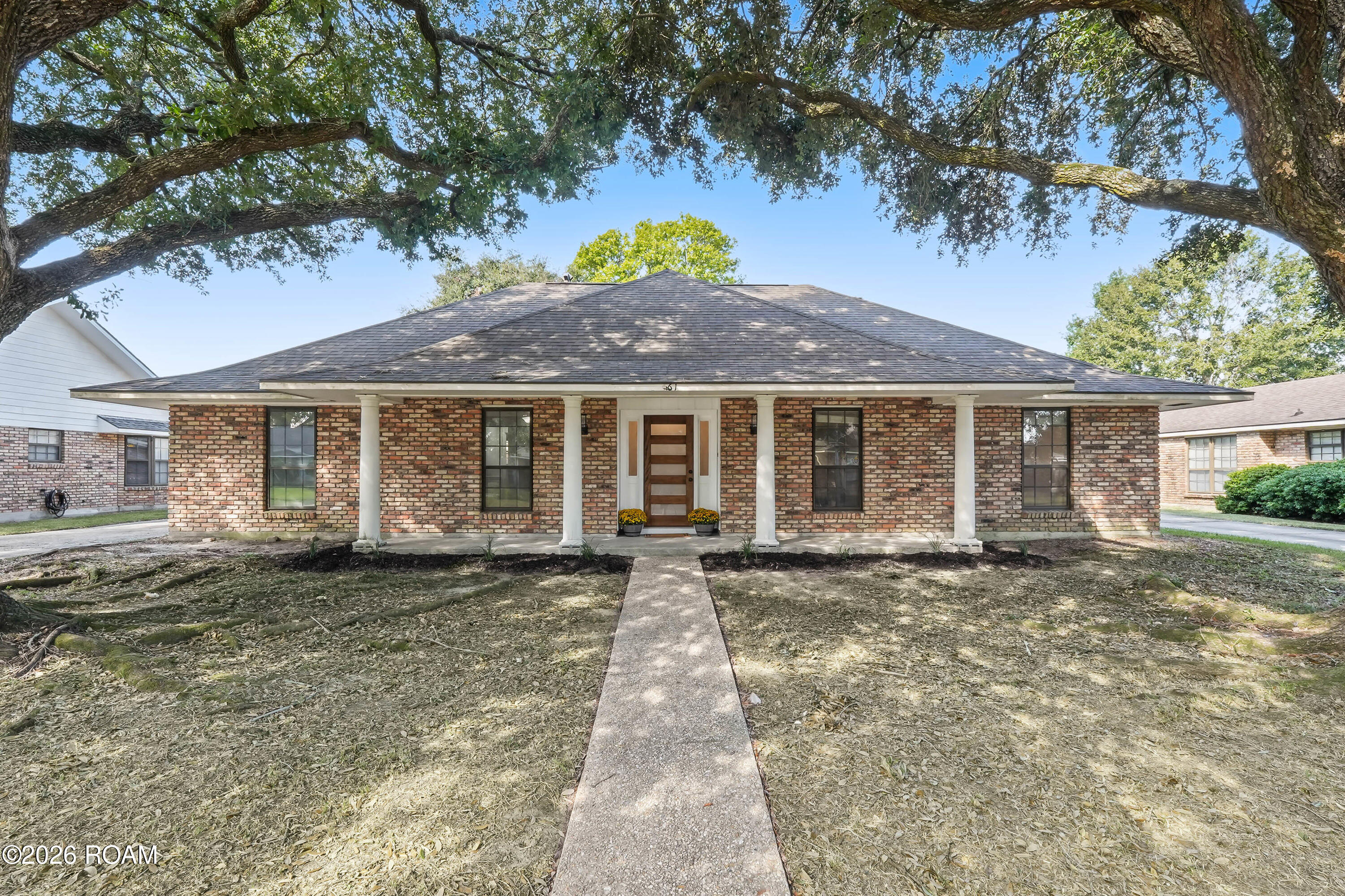 Photo 1 of 32 for 4616 Woodlyn Drive, Baton Rouge LA 70816